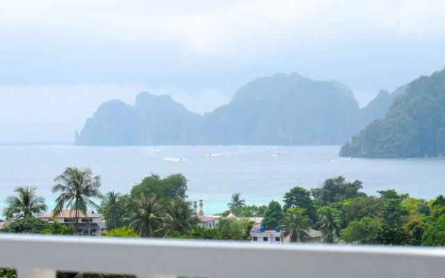 Phi Phi Uphill Cottage