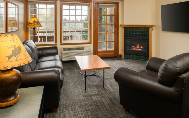 Heathman Lodge