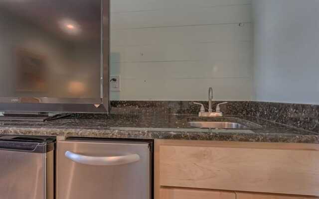 Pearl West by Meyer Vacation Rentals