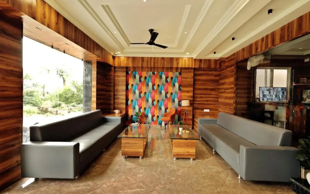 Hotel Sparkle Inn