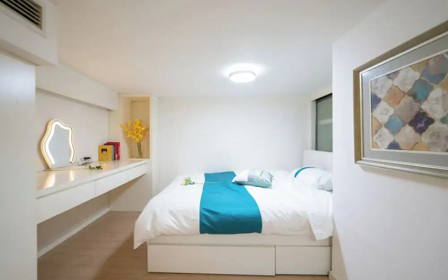 Shanghai Hills & Wanye Prime Stay