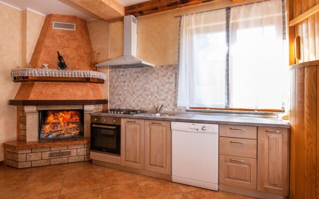 Stunning Home in Betiga With Wifi and 6 Bedrooms