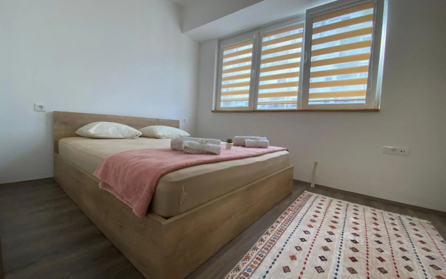 Simonovski’s Apartment 2