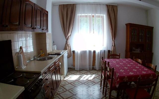Vuksanovic Apartment