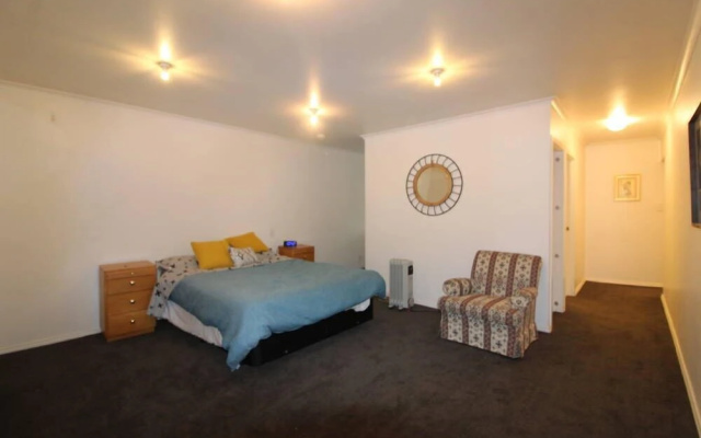 Funky Inner-City Apartment