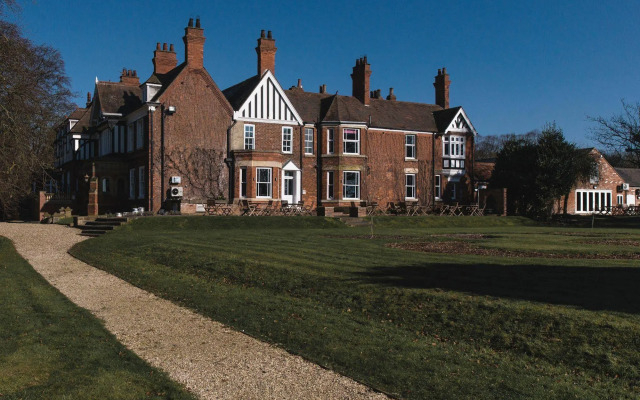 Healing Manor Hotel
