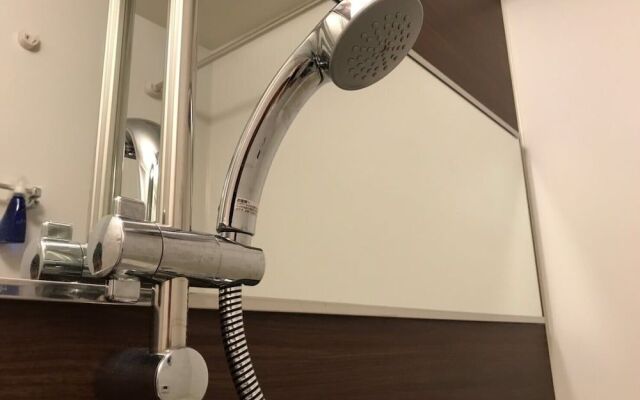 Local Hakata Apartment