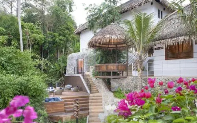 Kata Ocean View Condominium By Lofty