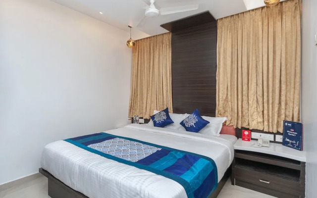 Capital O 18946 Admire Suit Hospitality