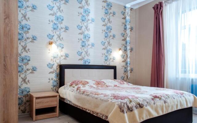 Royal Apartment On Bazhanova 11 A