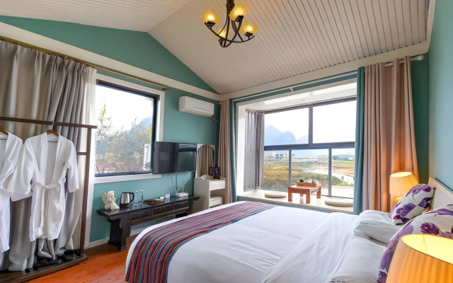 Secret Courtyard Resort Hotel