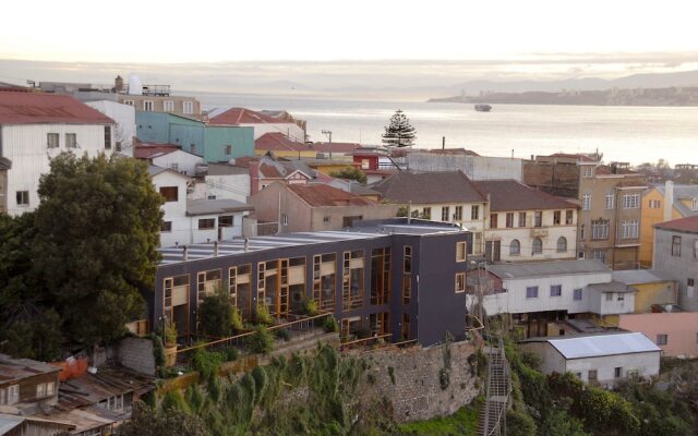 Hotel Cirilo Armstrong