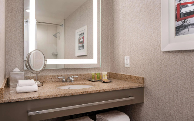 Coast Seattle Downtown Hotel by APA