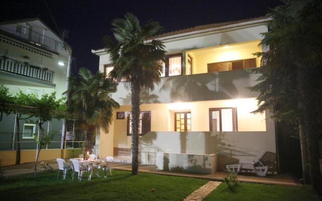 Apartments Vedrana