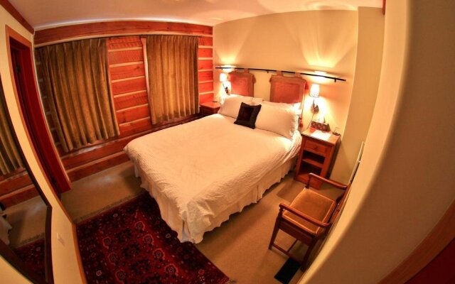 Earl Grey Lodge