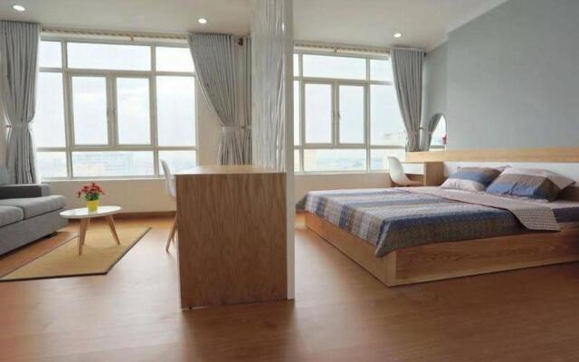 4 Season Apartments