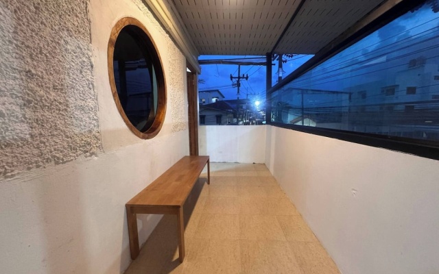 D 6 Apartment 6 of 6