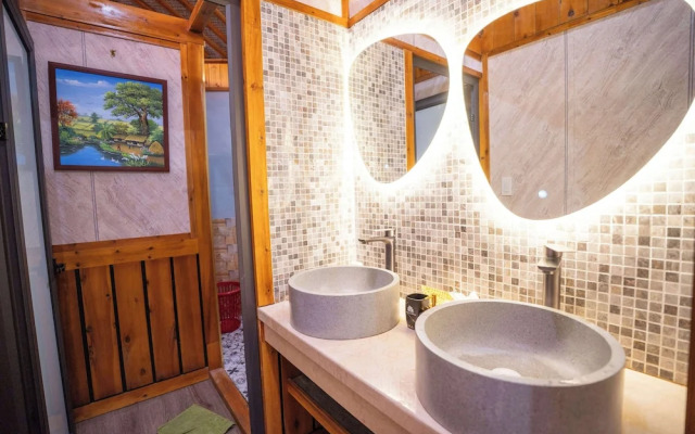 Sinai Bungalow & Hotel SaPa