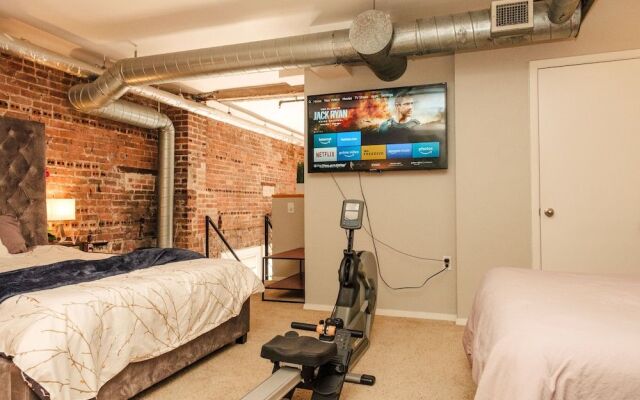 CrashPad on Main Street