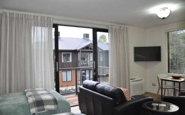Shetland Court Apartments