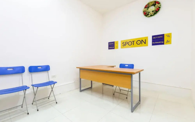 SPOT ON 928 Hanoi Dorm 2