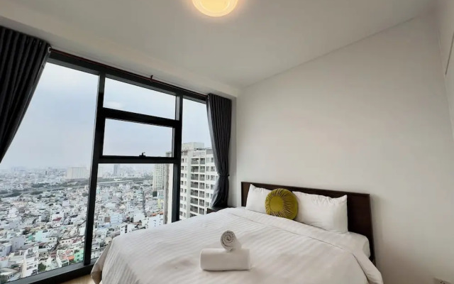 DongDong Apartment in Sunwah Pearl