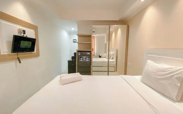 Cozy And Warm Studio Room At Paltrow City