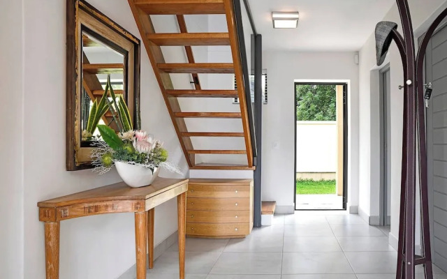 Small Wonder Guest Villa With Private Pool