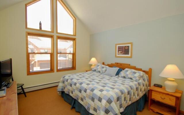 Snake River Village Townhomes