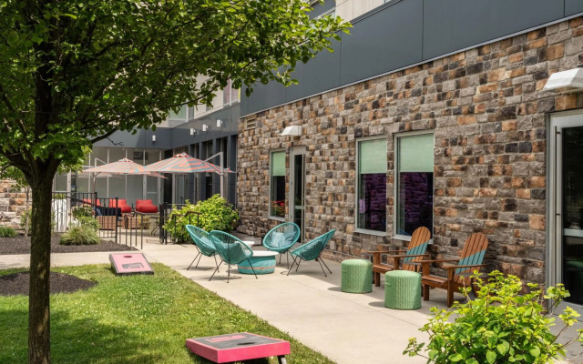 Aloft Beachwood