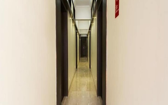 Fabhotel Shree Sai Residency