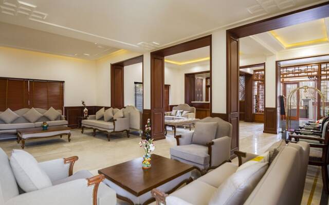 Hotel Gyalpo Residency - A Mountain View Luxury Hotel in Leh