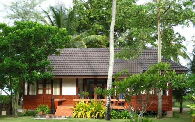 Suan Bankrut Beach Resort