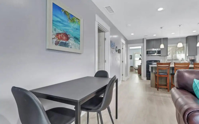 4836/4838 Esplanade St B-pool