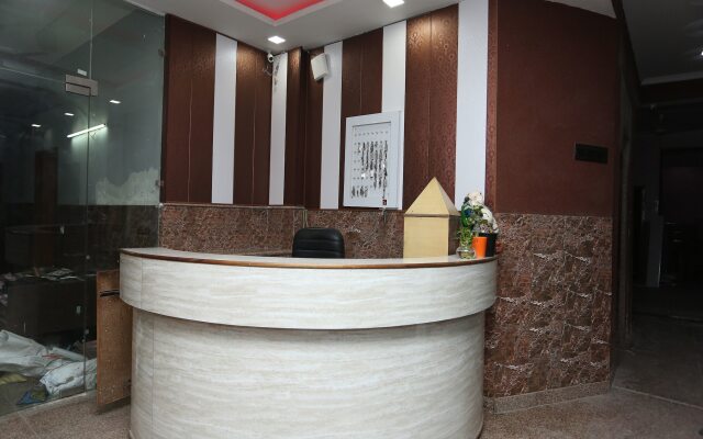 OYO 28264 Chirag House