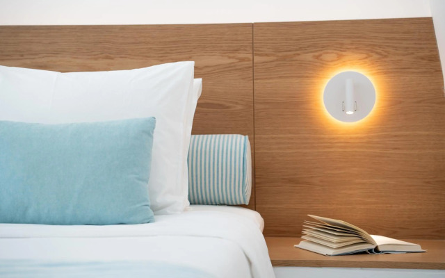 Santorini Kastelli Resort