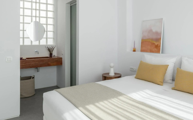 Villa Mimaze Minimalist Living