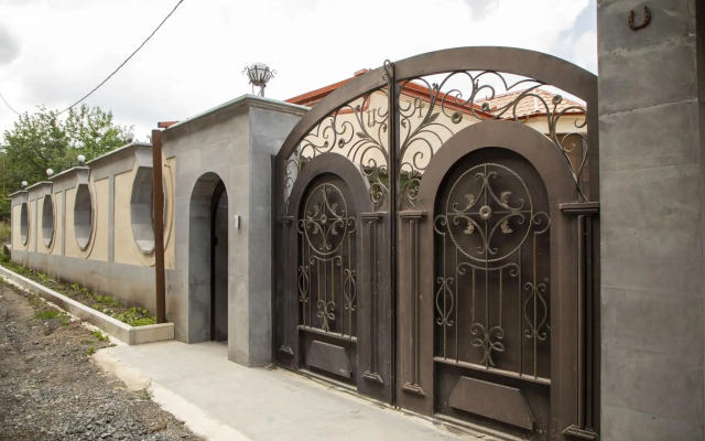 Tsaghkadzor Inn (Tsaghkadzor Inn)