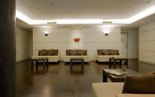 Holiday Inn Naples by IHG