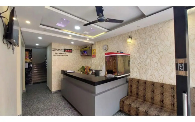 DhamStay Hotel UK Palace Near Beach Puri