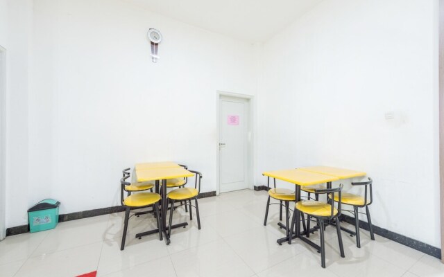 Airy Tatura Emmy Saelan 33 Palu