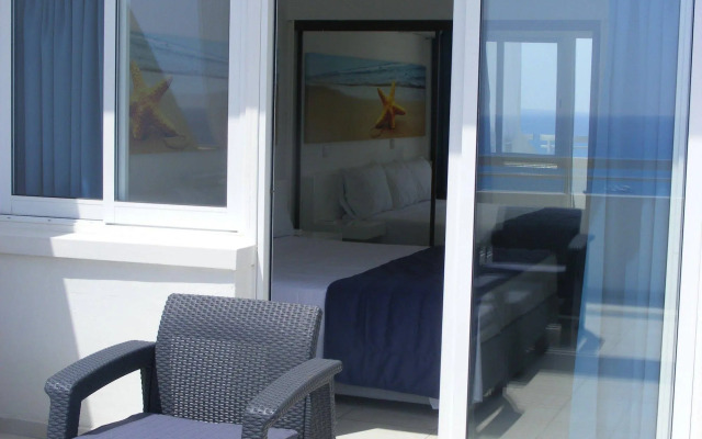 Sun Hall Beach Hotel Apts.