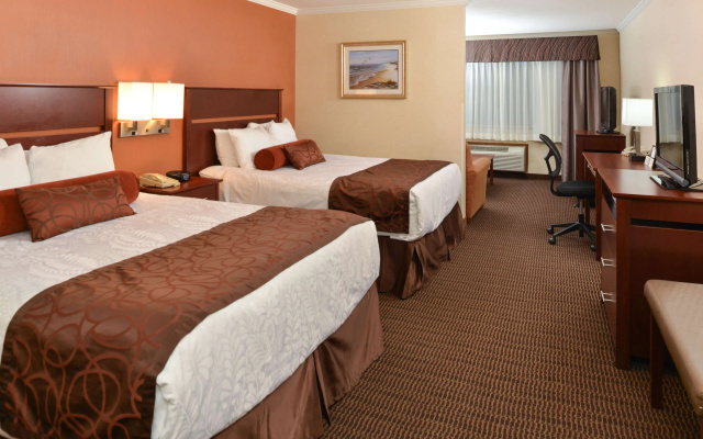 Best Western Plus Landmark Inn