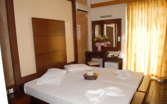 Sacallis Inn Beach Hotel