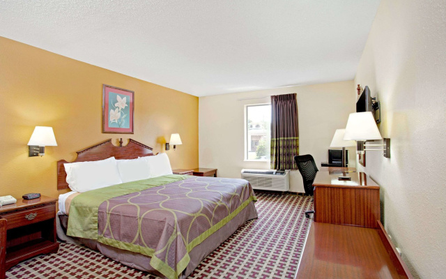Super 8 by Wyndham Forrest City AR