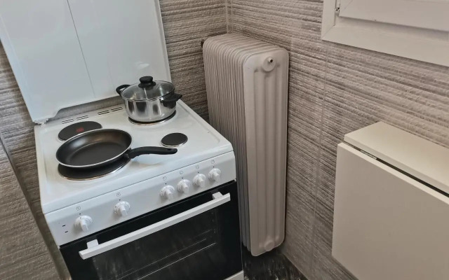 Penthouse spacious w super wifi & terrace, 2 min from metro