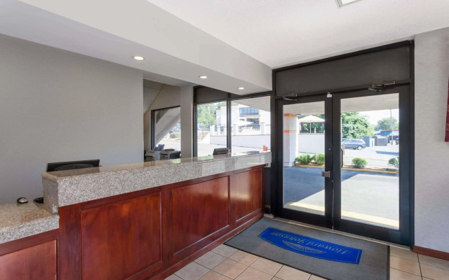 Red Roof Inn Warrenton