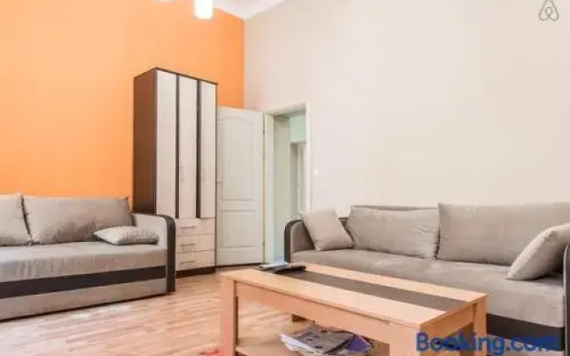 Lazin Rooms & Apartments