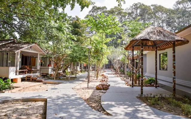 Villa Cha Cha Chaolao Beach Resort