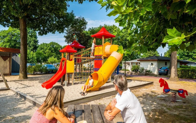 Comfortable Chalet With Dishwasher, Near Maastricht
